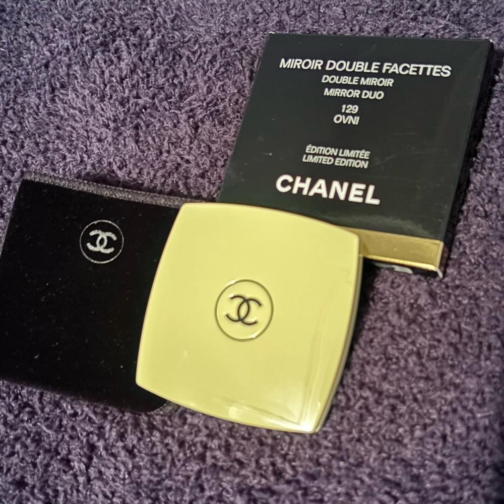 Chanel mirror - Picture 3 of 3